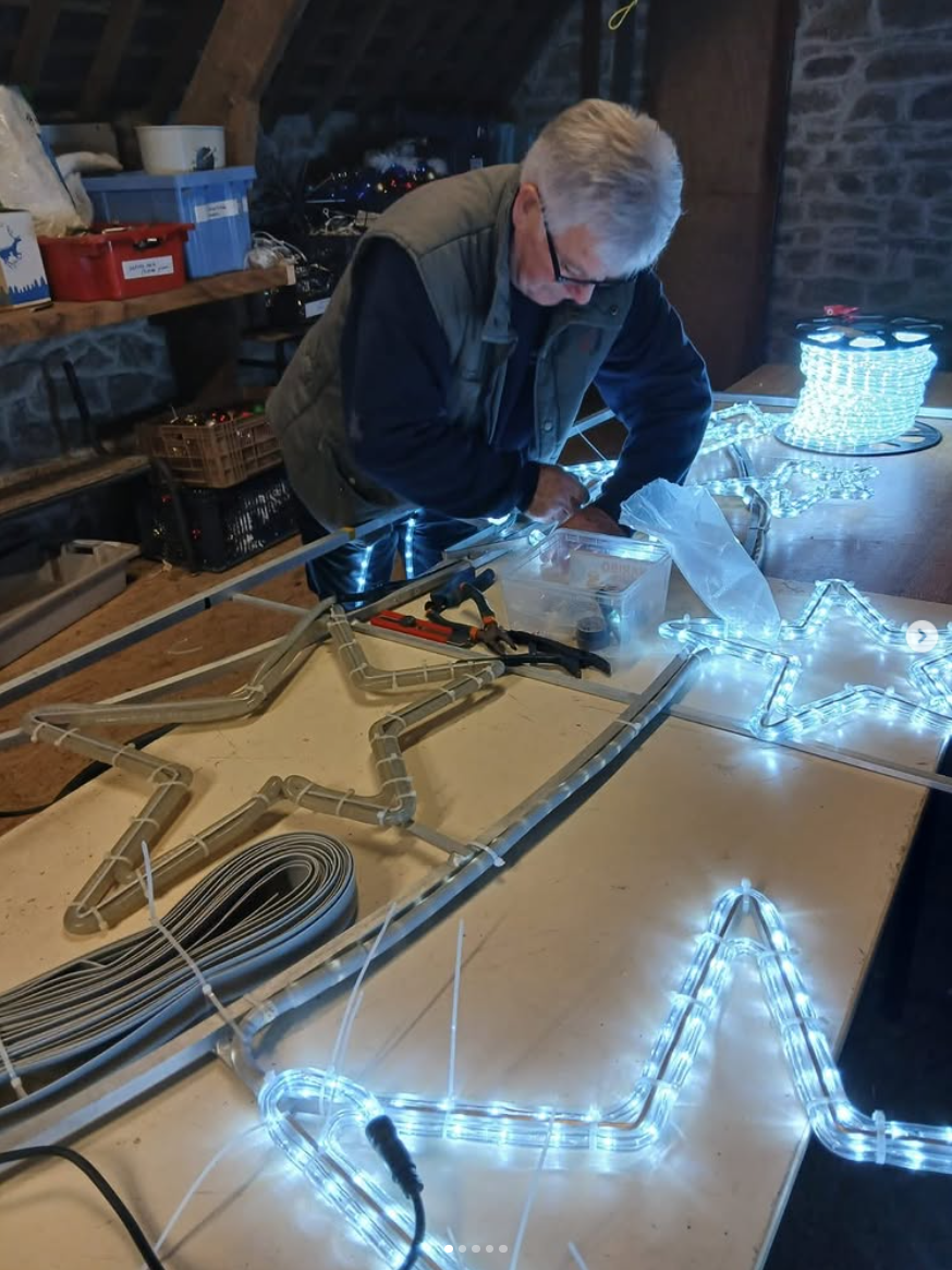 marché de Noel,association,ploemeur,Communs d&#039;abord,comm1 marché,noel,exposant noel,marché de noel bretagne,marché de noel morbihan,marché de noel ploemeur,marché de noel Lorient