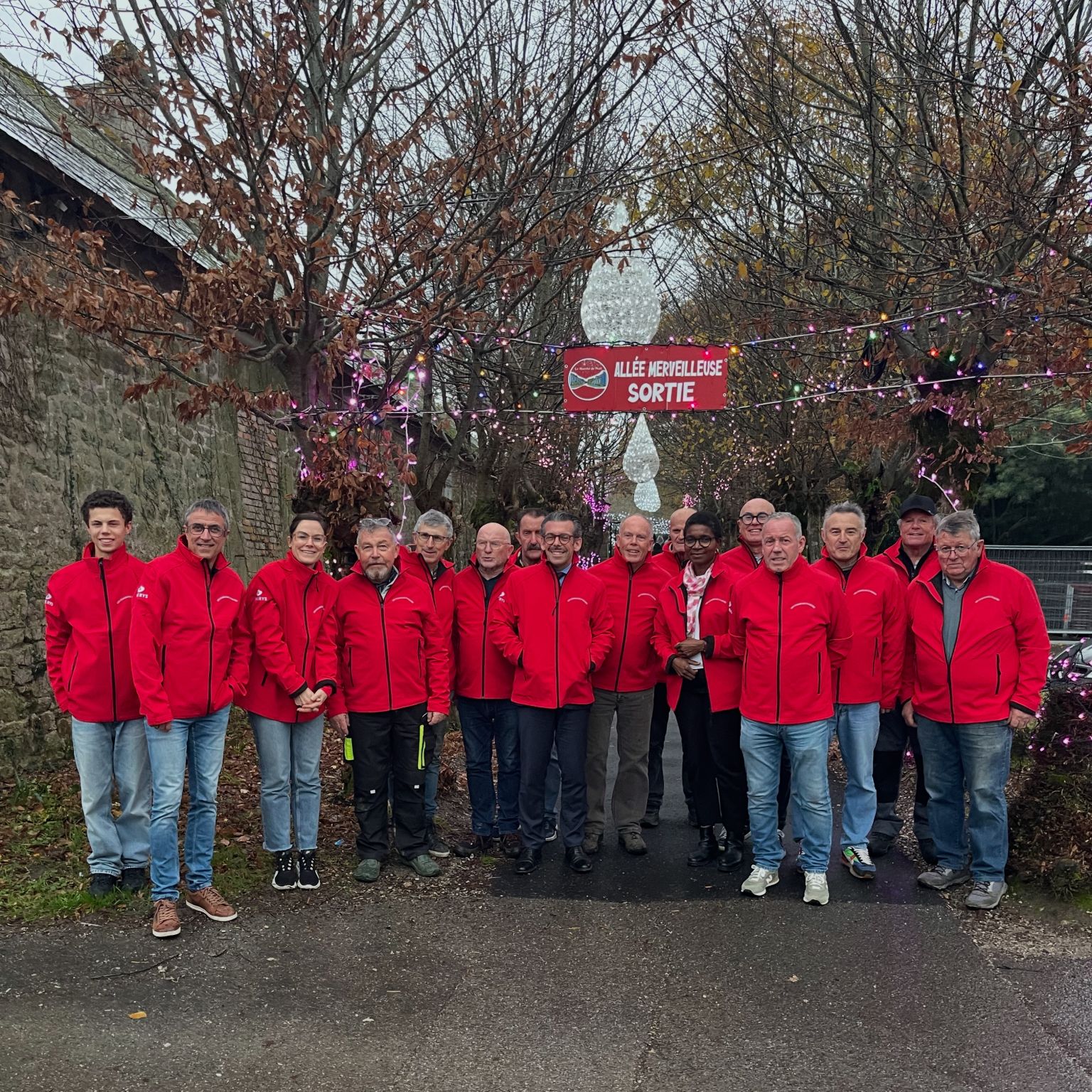 marché de Noel,association,ploemeur,Communs d&#039;abord,comm1 marché,noel,exposant noel,marché de noel bretagne,marché de noel morbihan,marché de noel ploemeur,marché de noel Lorient